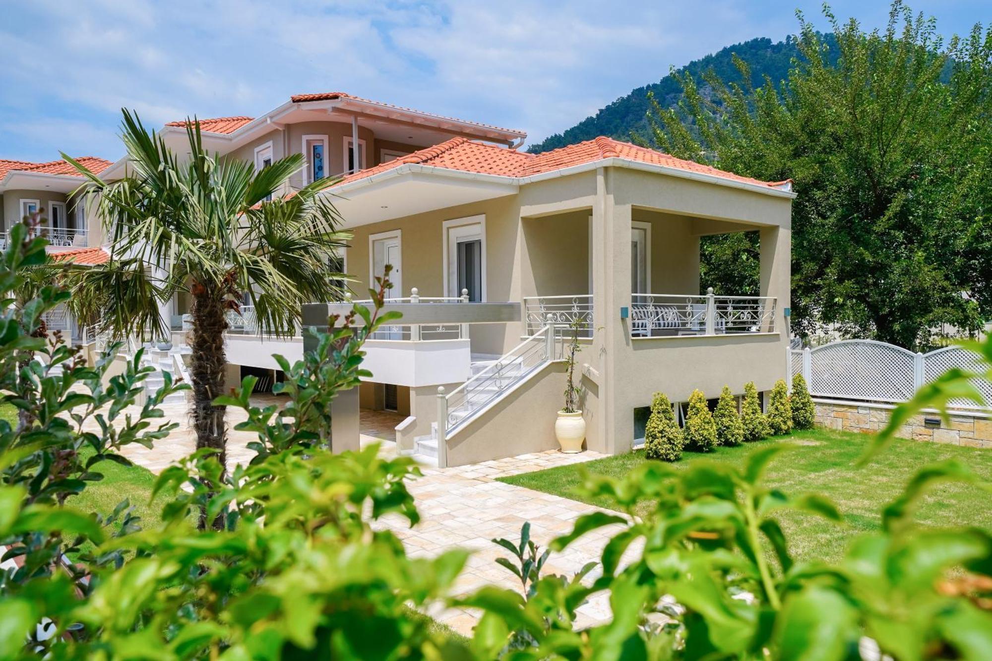 Lobelia Luxury Suites Chrysi Ammoudia Exterior foto