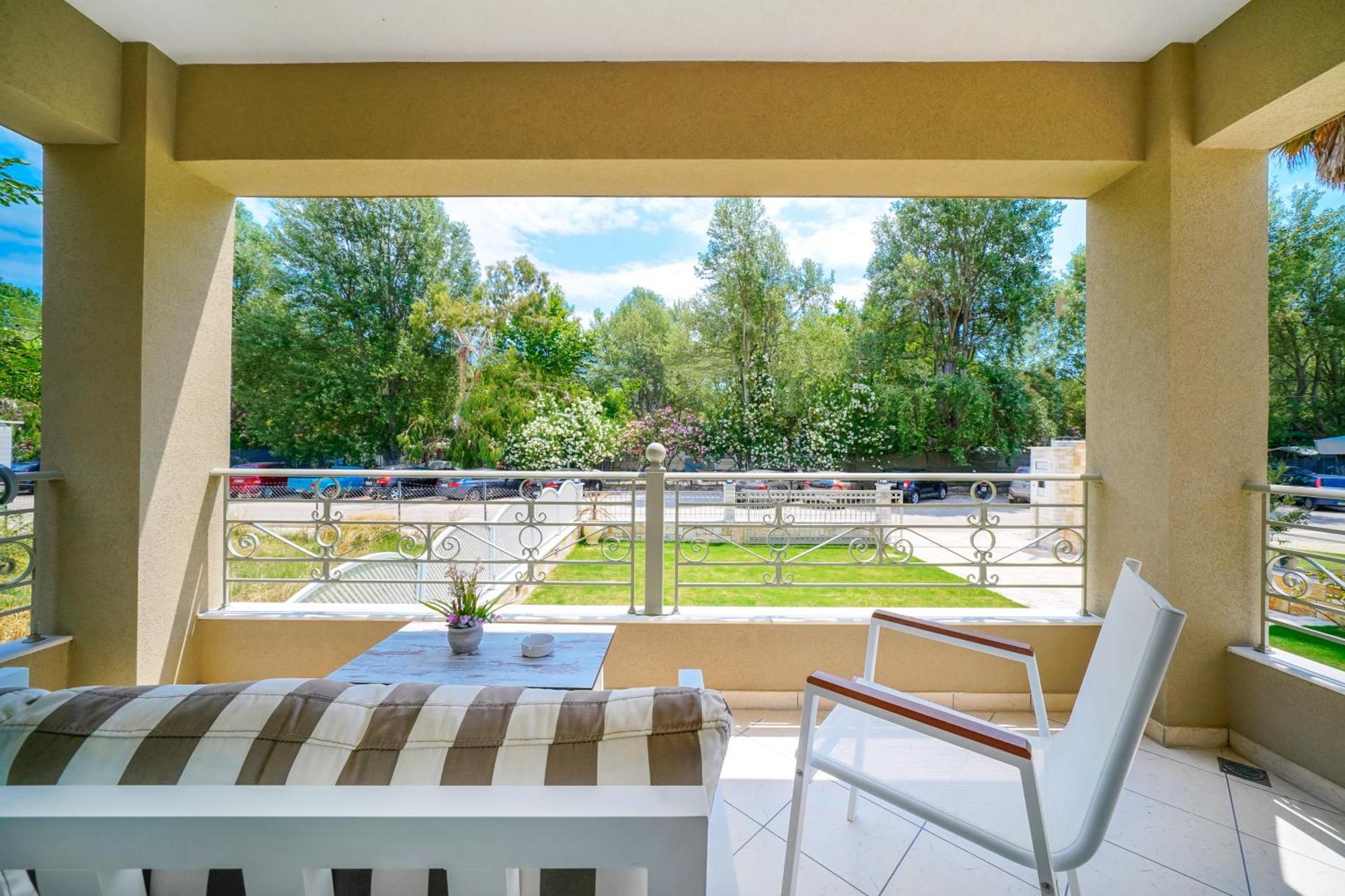 Lobelia Luxury Suites Chrysi Ammoudia Exterior foto