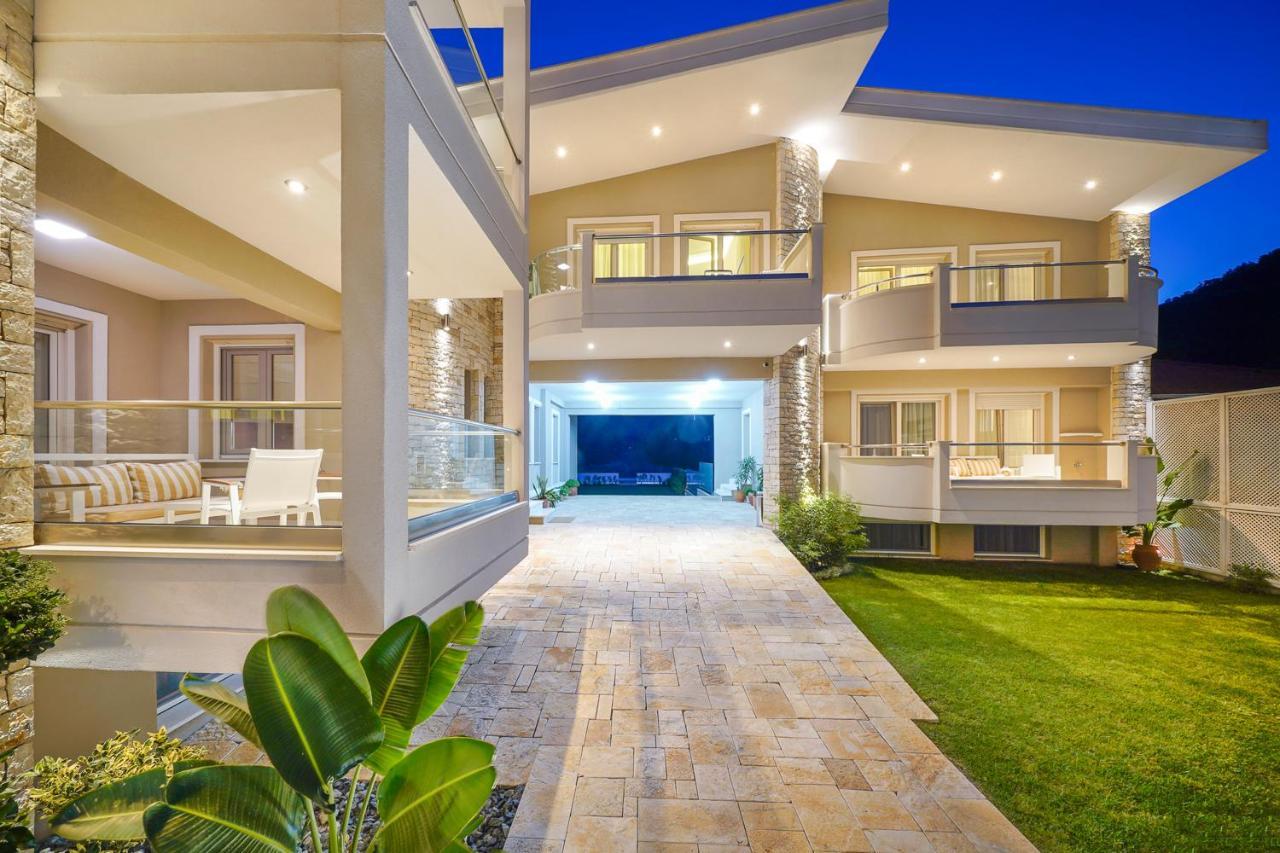 Lobelia Luxury Suites Chrysi Ammoudia Exterior foto